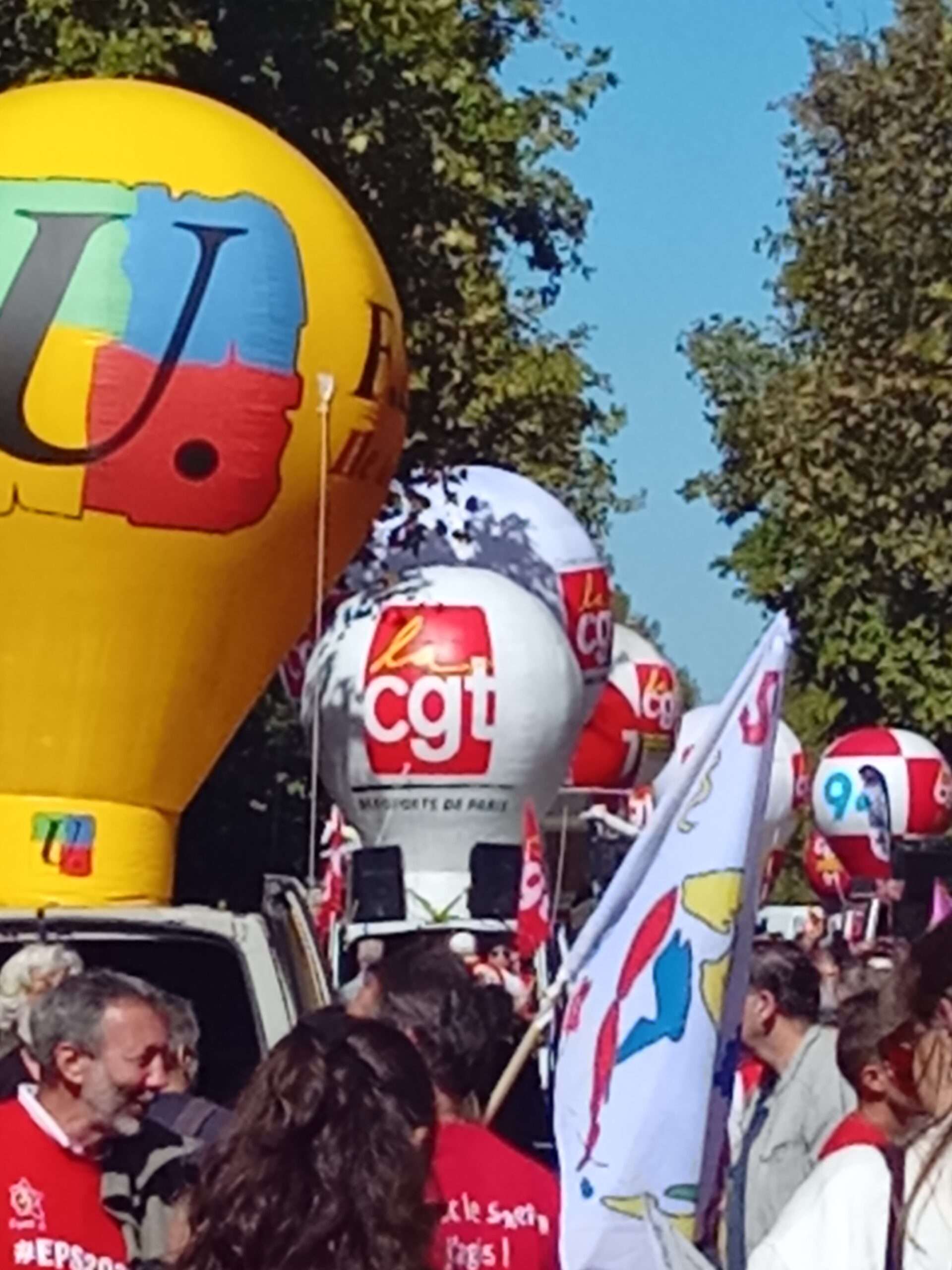 Un millón de personas contra Macron- Lecornu en Francia!