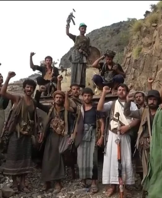 Long live the triumph of the Houthi militias!